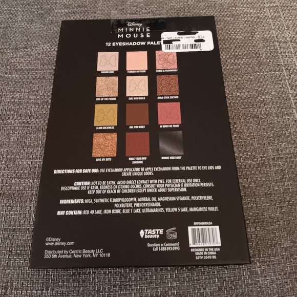 Disney's Minnie Mouse Eyeshadow Palette - Picture 3 of 9